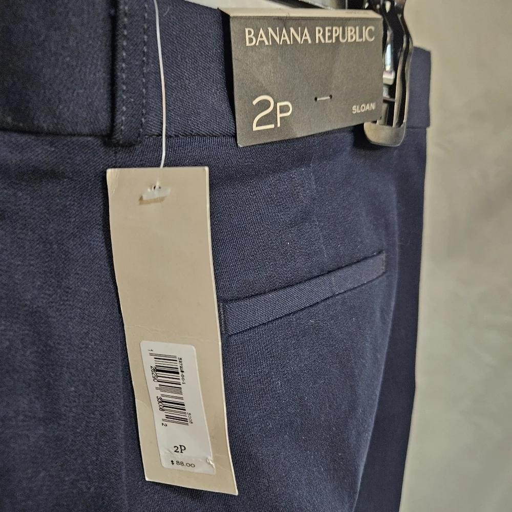 Banana Republic Sloan Navy Blue With White Stripe Size 2P Petite. Ankle Pants